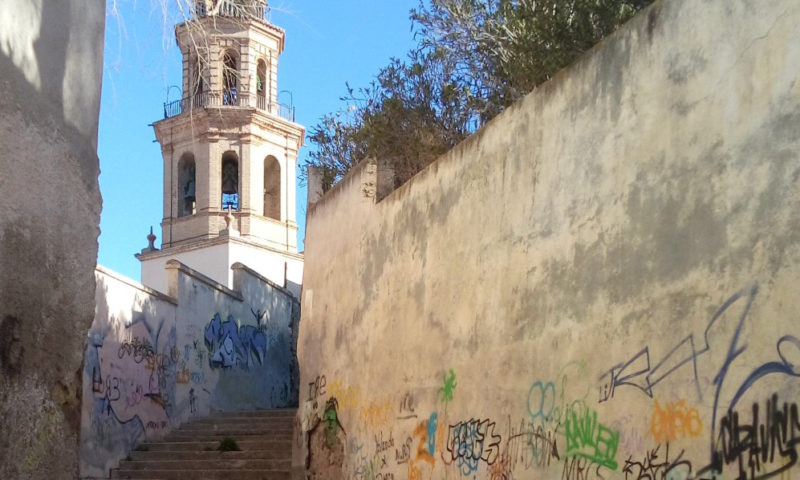 subida a La Alcazaba desde calle Boliche, para ascender hasta la Torre de La Mayor