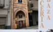Puertas de entrada a la futura Alcayceria de Baza desde Calle Alhamillos y Antonio Machado. Estos accesos darán paso a la que pretende convertirse en un zoco de tipismo que realce la y de sentido a un espacio muerto que a partir de este proyecto servirá de nexo de unión entre el centro histórico de trazado musulmán y la zona de Carrera de Palacio en la que el Monasterio y Convento de San Jerónimo se conectan con la Calle Antonio Machado
